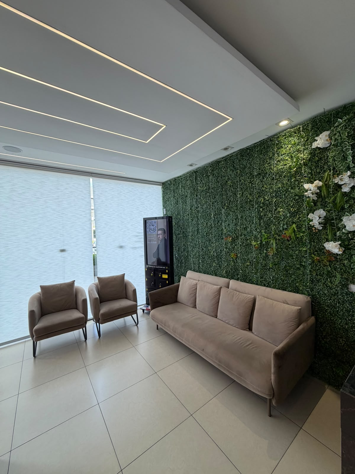 Ambiente de espera do Spa das Sobrancelhas Canoas